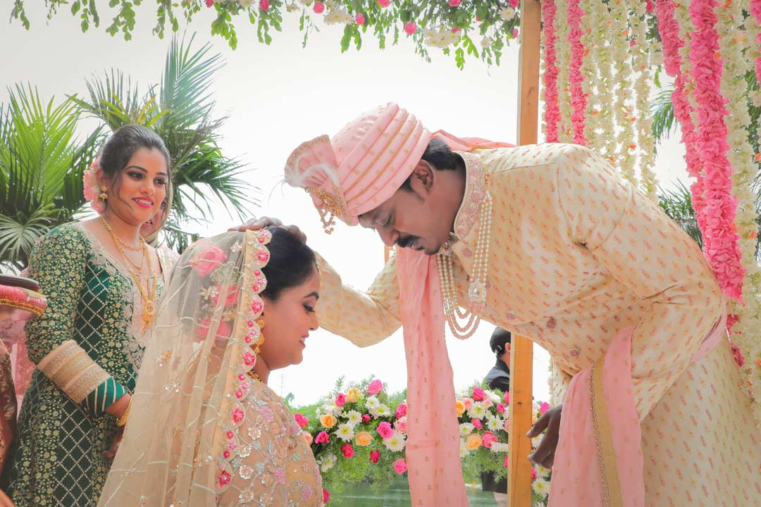 Top wedding photographers in bangalore